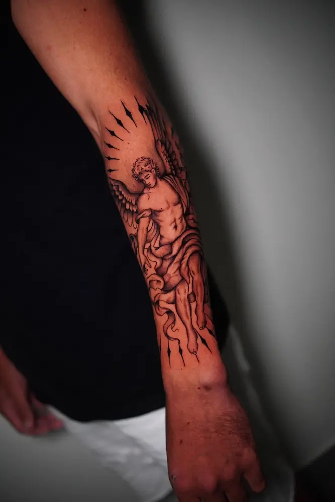 Tatuagem de anjo Palivo Tattoo