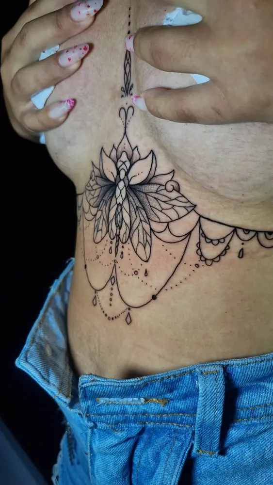Tatuagem ornamental Palivo Tattoo